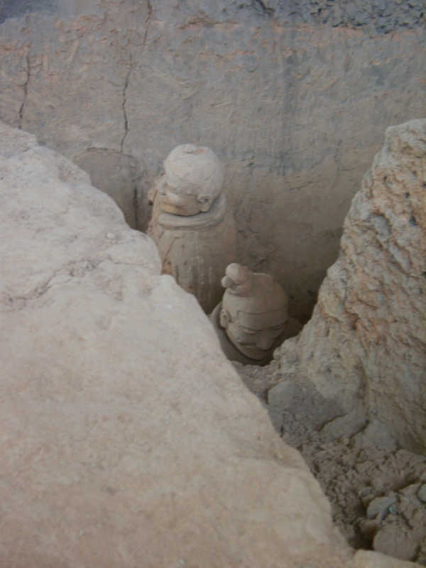 terracotta2soldiers.jpg